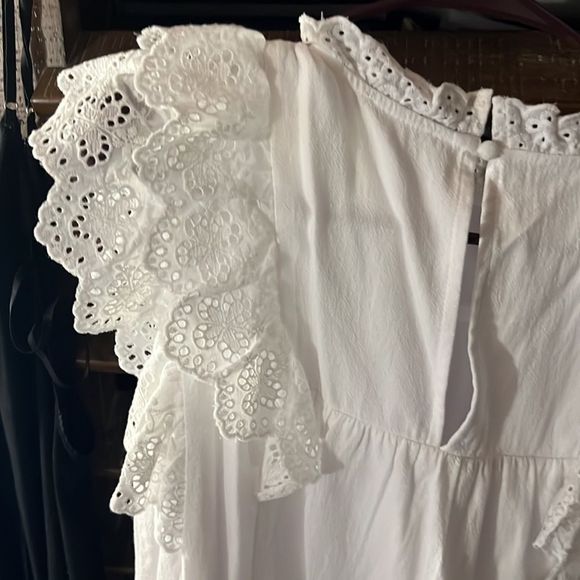 🆕NWT✨SUGAR LIPS✨EYELET DETAILED SLEEVELESS MINI DRESS - Picture 15 of 15